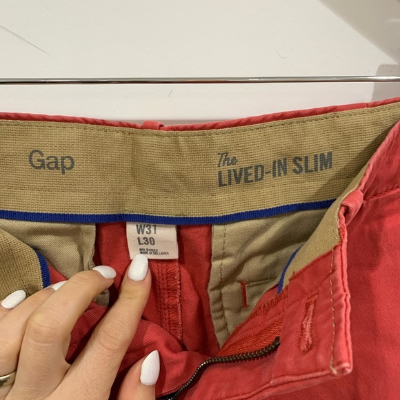 Gap The lived in slim chino in faded red Sz 31 - Picture 6 of 8